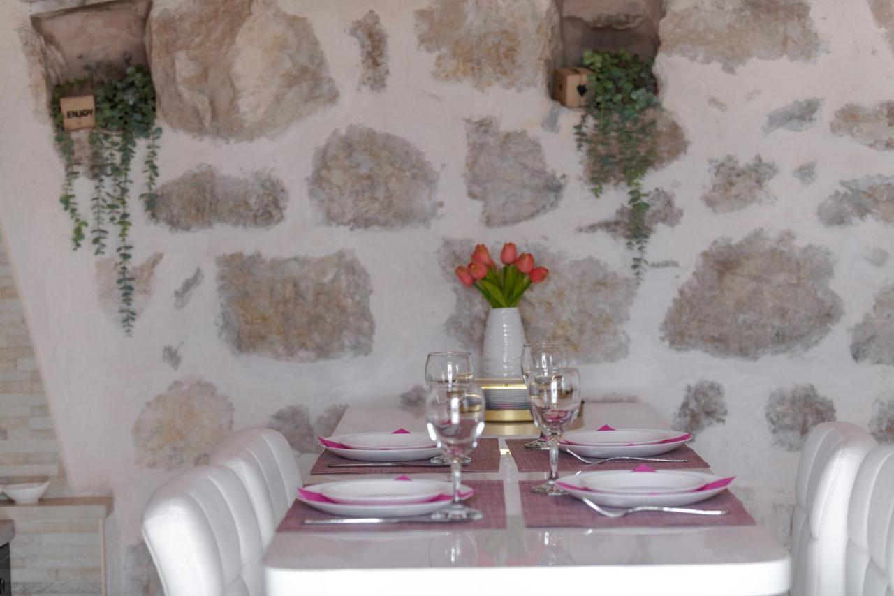 Buici Little Stone House公寓 外观 照片